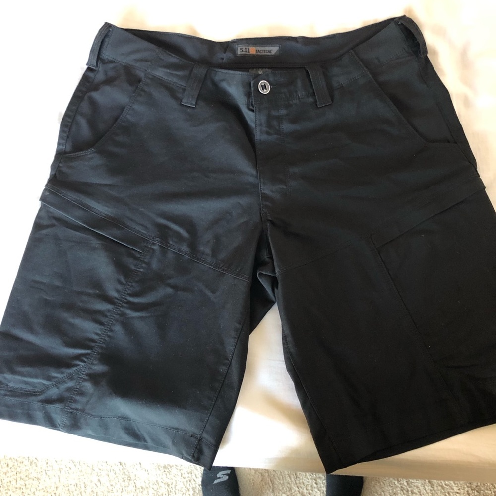 5.11 men’s Apex shorts